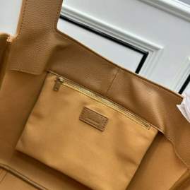 Picture of Saint Laurent Handbags _SKUfw167171707fw